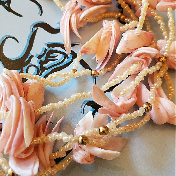 Vintage Necklace SeaShell Glass Bead Multi Strand - Picture 2 of 5